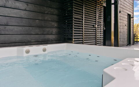 Himos Alppinotko 6 B: Sol, Sol, Luminaire Plomberie, Composite, Plafond, Baignoire, Verre, Jacuzzi, Salle De Bains