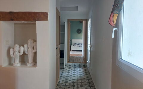 La Maison du Port: Sol, Sol, Design Intérieur, Pièce, Porte, Plafond, Tuile, Tache De Bois, Conception