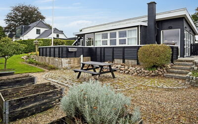 Yngvy - 500M from the Sea