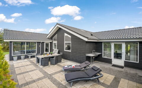 Billa - 450M from the Sea: Chalet, Cabanon, Cabane, Ferme, Prairie, Cabane, Grange, Cabane En Rondins, Batiments Jardin