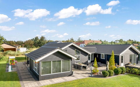 Billa - 450M from the Sea: Chalet, Cabanon, Cabane, Ferme, Prairie, Cabane, Grange, Cabane En Rondins, Batiments Jardin
