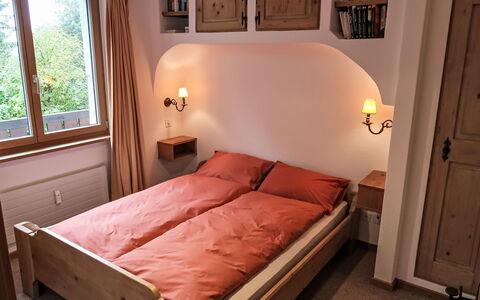 Villa Waldpark: Propriété, Meubles, Fenêtre, Bâtiment, Confort, Bois, Textile, Design Intérieur, Sol, Sol