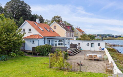 Thermund - 5M from the Sea: Bois, Domicile, Porche, Plate-Forme, Dur, Toit, Tache De Bois, Parquet, Eco Hôtel