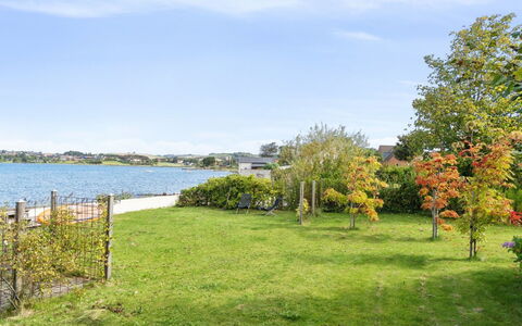 Thermund - 5M from the Sea: Bois, Domicile, Porche, Plate-Forme, Dur, Toit, Tache De Bois, Parquet, Eco Hôtel