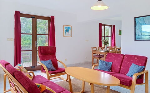 Green Valley Park Stárkov 3: Meubles, Sol, Design Intérieur, Sol, Domicile, Chaise, Appartement, Parquet, Salon, Tache De Bois