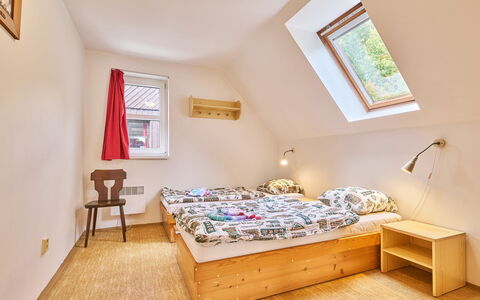 Green Valley Park Stárkov 5: Lit, Design Intérieur, Chambre, Meubles, Sol, Bois, Sol, Literie, Drap De Lit, Pièce