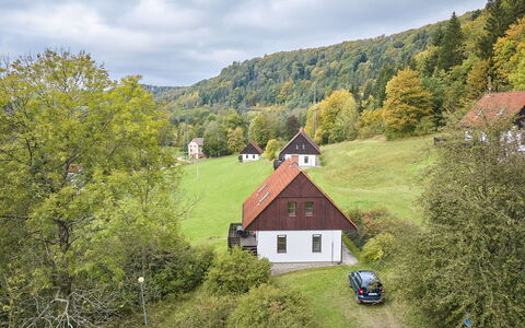 Green Valley Park Stárkov 8: Herbe, Arbre, Maison, Zone Rurale, Paysage, Chalet, Montagnes, Prairie, Toit