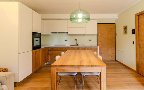 Val Genova: Meubles, Design Intérieur, Comptoir, Sol, Cabinetry, Sol, Cuisine, Bois, Plafond, Luminaire