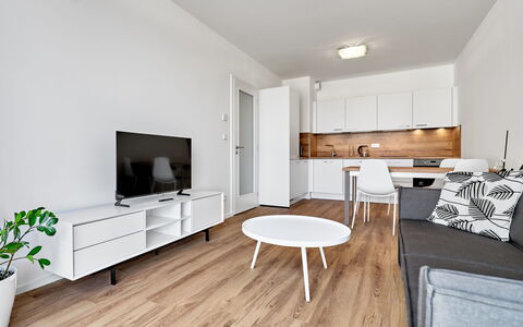 Plešivec: Meubles, Table, Bâtiment, Confort, Bois, Sol, Design Intérieur, Rectangle, Sol, Salon