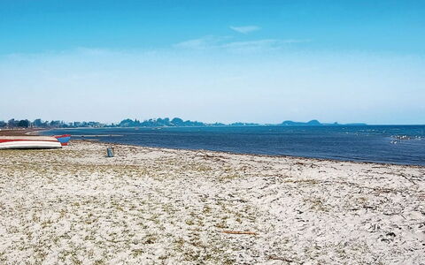 Halla - 250M from the Sea: Bleu, Plan D'Eau, Environnement Naturel, Horizon, Plage, Mer, Cotiers Et Relief Océaniques, Rive, Côte