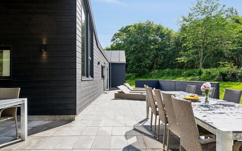Aviana - 500M from the Sea: Bleu, Piscine, Meubles, Mobilier De Jardin, Recours, Chaise, Ombre, Eco Hôtel, Pot De Fleur