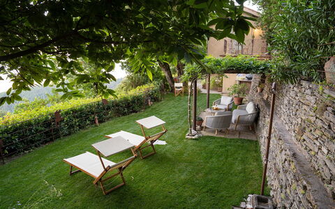 La Casa Sul Forte: Plante, Mobilier De Jardin, Extérieur Banc, Ombre, Herbe, Tableau De Plein Air, Arbre, Loisir, Arbuste, Paysage