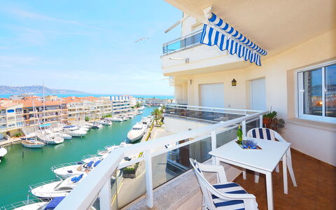 Empuriabrava 124: Propriété, Bâtiment, Pièce, Immobilier, Appartement, Maison, Vacances, Marina, Recours, Architecture