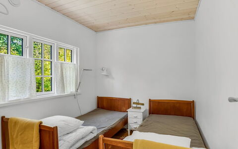 Aleta - 300M from the Sea: Sol, Mur, Design Intérieur, Sol, Bois, Meubles, Chambre, Lit, Plafond, Domicile