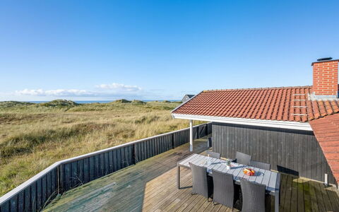 Jaana - 10M from the Sea: Bois, Domicile, Porche, Plate-Forme, Dur, Toit, Tache De Bois, Parquet, Eco Hôtel