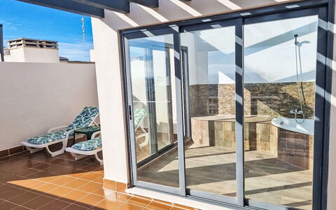 Sotavento: Propriété, Porte, Ombre, Design Intérieur, Bois, Fenêtre, Bâtiment, Sol, Maison, Immobilier