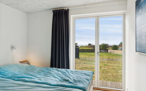 Veetrikki - 350M from the Sea: Chambre, Dur, Tache De Bois, Lit, Literie, Daylighting, Drap De Lit
