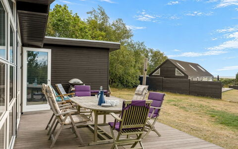 Veetrikki - 350M from the Sea: Bois, Meubles, Porche, Domicile, Dur, Lot Terre, Chaise, Porte, Plate-Forme, Chalet