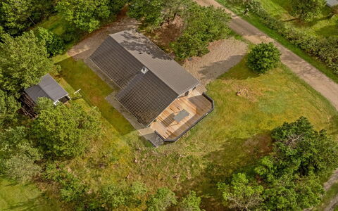 Skrollan - 200M to the Fjord: Toit, Maison, Domicile, Chalet, Porte, Siding, Plate-Forme, Porche, Planche, Dur