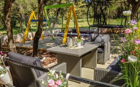 Golem: Meubles, Mobilier De Jardin, Jardin, Chaise, Tableau De Plein Air, Printemps, Ombre, Arrière-Cour, Cour, Aménagement Paysager