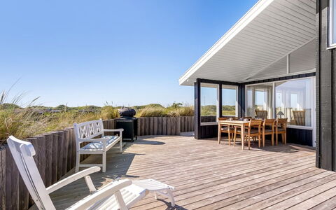 Naema - 400M from the Sea: Piscine, Mobilier De Jardin, Meubles, Recours, Dalle, Eco Hôtel, Ombre, Chaise, Loisir, Biens
