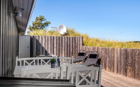 Naema - 400M from the Sea: Piscine, Mobilier De Jardin, Meubles, Recours, Dalle, Eco Hôtel, Ombre, Chaise, Loisir, Biens