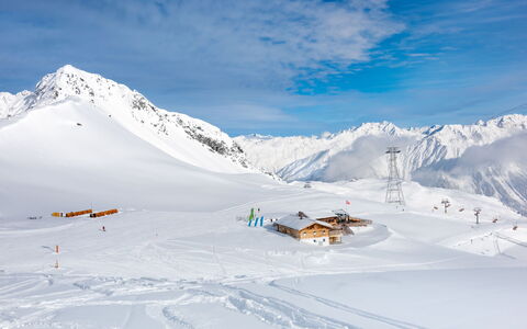 Lenza: Ciel, Nuage, Montagne, Neige, Environnement Naturel, Pente, Loisirs De Plein Air, Calotte Glaciaire, Gelé, Terrain