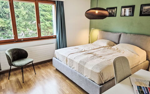 La Verdure Est N°22: Lit, Meubles, Design Intérieur, Literie, Chambre, Sol, Sol, Drap De Lit, Mur, Pièce