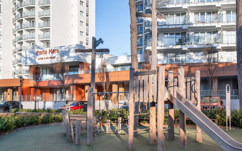 Mistral Porta Mare: Bâtiment, Appartement, Ville, Condominium, Zone Résidentielle, Architecture, Zone Métropolitaine, Design Urbain, Bâtiment Commercial