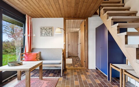 Adelbert - 600M to the Fjord: Meubles, Design Intérieur, Appartement, Sol, Sol, Table, Chaise, Pièce, Domicile, Table Cuisine Et Salle A Manger