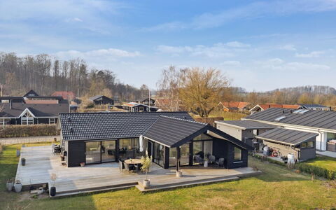 Viveke - 10M from the Sea: Bois, Domicile, Porche, Plate-Forme, Dur, Toit, Tache De Bois, Parquet, Eco Hôtel