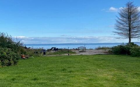 Viveke - 10M from the Sea: Bois, Domicile, Porche, Plate-Forme, Dur, Toit, Tache De Bois, Parquet, Eco Hôtel