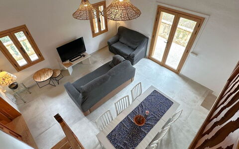 Campas: Design Intérieur, Sol, Mur, Sol, Meubles, Bois, Plafond, Pièce, Éclairage, Salon