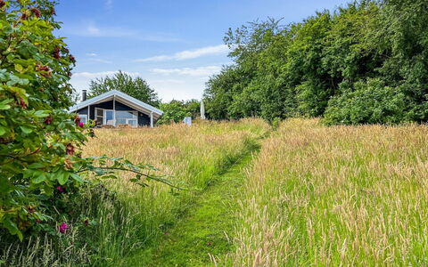 Ågot - 350M from the Sea: Herbe, Prairie, Lot Terre, Chalet, Zone Rurale, Prairie, Batiments Jardin, Jardin, Cabanon