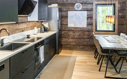 Sorolanniemi: Bois, Cuisine, Sol, Meubles, Comptoir, Design Intérieur, Parquet, Plafond, Sol, Domicile