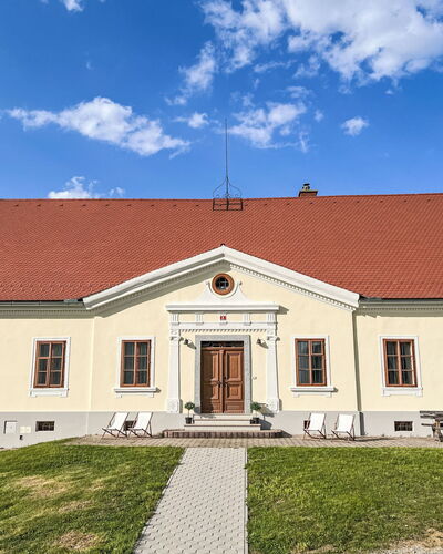 Rezidenca Korman 100.1