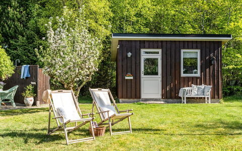 Gunnild - from the Sea: Meubles, Design Intérieur, Appartement, Sol, Sol, Table, Chaise, Pièce, Domicile, Table Cuisine Et Salle A Manger