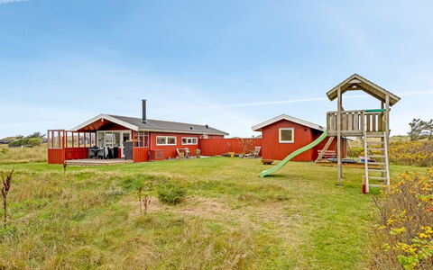 Sannie - 500M from the Sea: Herbe, Maison, Chalet, Lot Terre, Zone Rurale, Domicile, Plaine, Toit, Prairie, Ferme