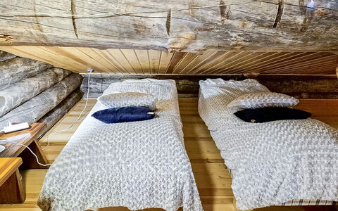 Villa Rokova: Bois, Linge, Chambre, Literie, Drap De Lit, Dur, Planche, Tache De Bois, Matériau Naturel, Lit
