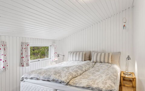 Jannike - 150M from the Sea: Bois, Domicile, Porche, Plate-Forme, Dur, Toit, Tache De Bois, Parquet, Eco Hôtel