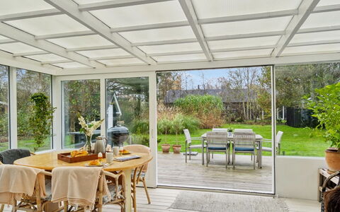 Jannike - 150M from the Sea: Bois, Domicile, Porche, Plate-Forme, Dur, Toit, Tache De Bois, Parquet, Eco Hôtel