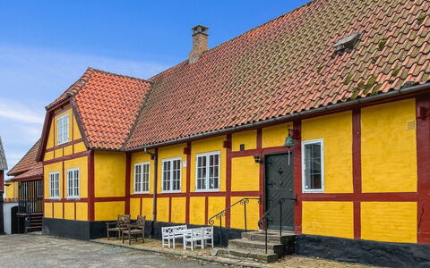 Garbine - 1.5Km from the Sea: Appartement, Condominium, Biens, Balcon, Villa, Hôtel