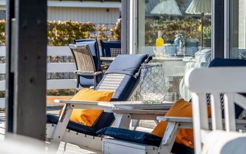 Jaike - from the Sea: Meubles, Design Intérieur, Sol, Sol, Plafond, Pièce, Chaise, Table, Appartement, Table Cuisine Et Salle A Manger