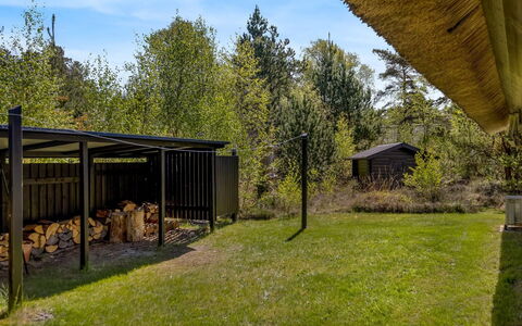 Einari - 1.2Km from the Sea: Maison, Toit, Domicile, Chalet, Cabanon, Batiments Jardin, Siding, Cour, Cabane En Rondins, Cabane