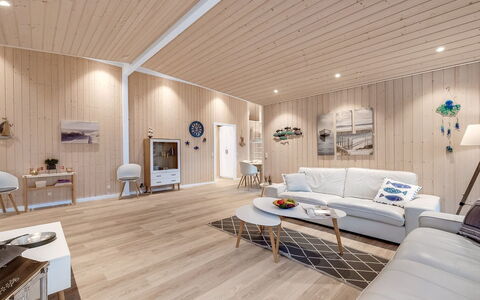 Corina - 850M to the Fjord: Design Intérieur, Sol, Bois, Sol, Parquet, Plafond, Meubles, Salon, Domicile, Pièce