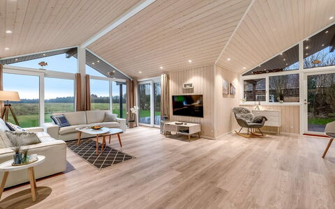 Corina - 850M to the Fjord: Bois, Plafond, Design Intérieur, Sol, Sol, Domicile, Salon, Parquet, Canapé, Dur