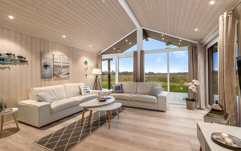 Corina - 850M to the Fjord: Bois, Design Intérieur, Plafond, Sol, Salon, Sol, Parquet, Canapé, Domicile, Meubles
