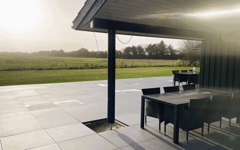 Corina - 850M to the Fjord: Sol, Design Intérieur, Bois, Sol, Escaliers, Plafond, Tache De Bois, Parquet, Dur, Balustrade