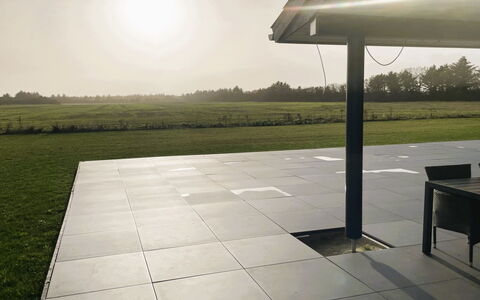 Corina - 850M to the Fjord: Sol, Design Intérieur, Bois, Sol, Escaliers, Plafond, Tache De Bois, Parquet, Dur, Balustrade