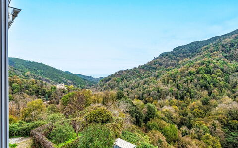 Casa Santa Reparata: Ciel, Plante, Propriété, Communauté Des Plantes, Montagne, Nuage, Paysage Naturel, Arbre, Herbe, Paysage
